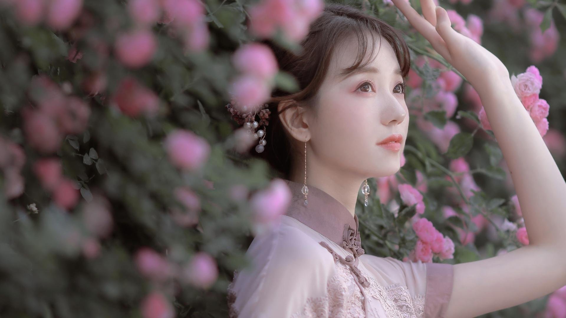 伊朗队雪地滑跪庆祝进球,冻掉了膝盖套,伊朗滑雪胜地